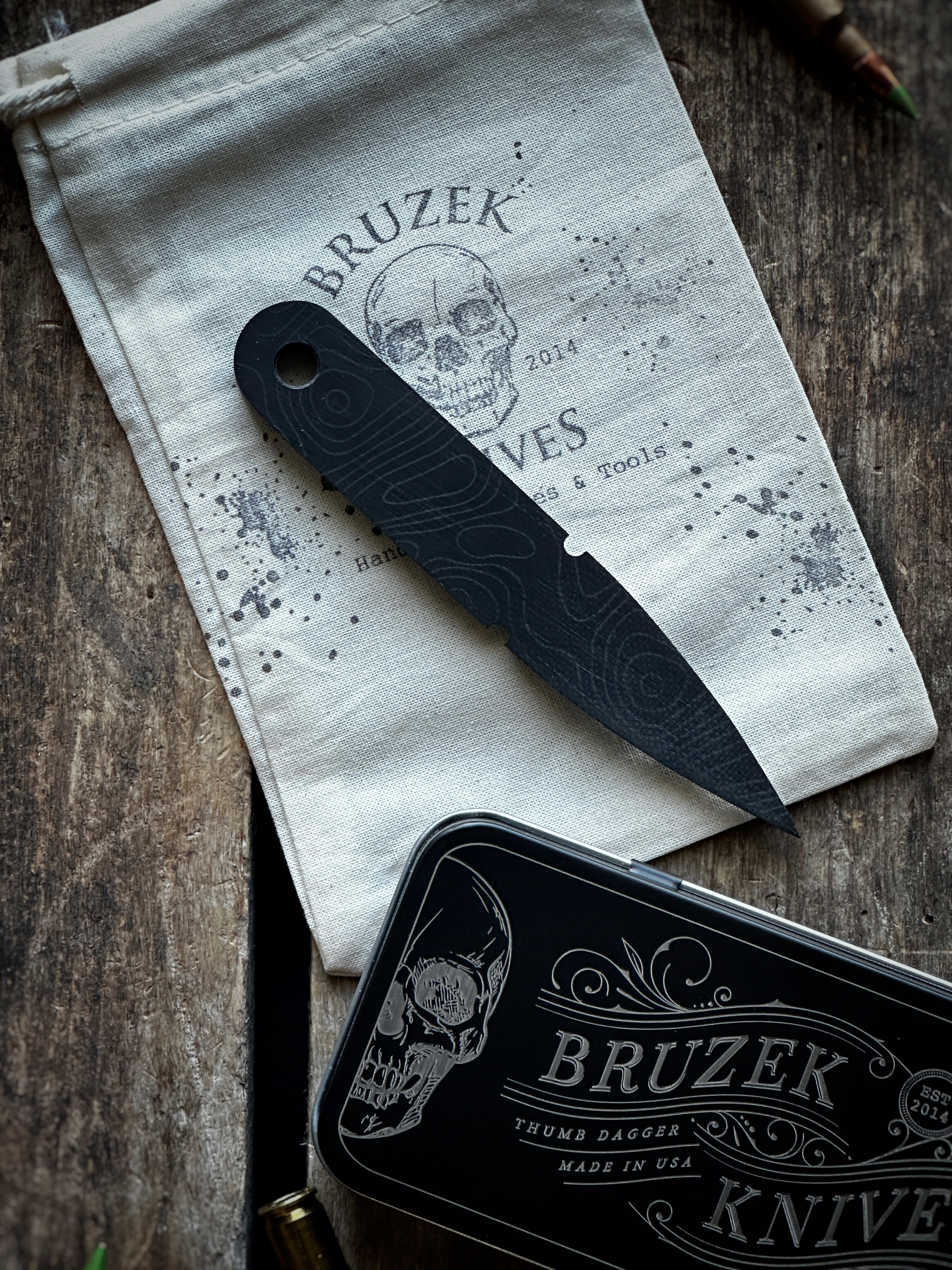 BLK G10 Thumb Dagger - Version 1